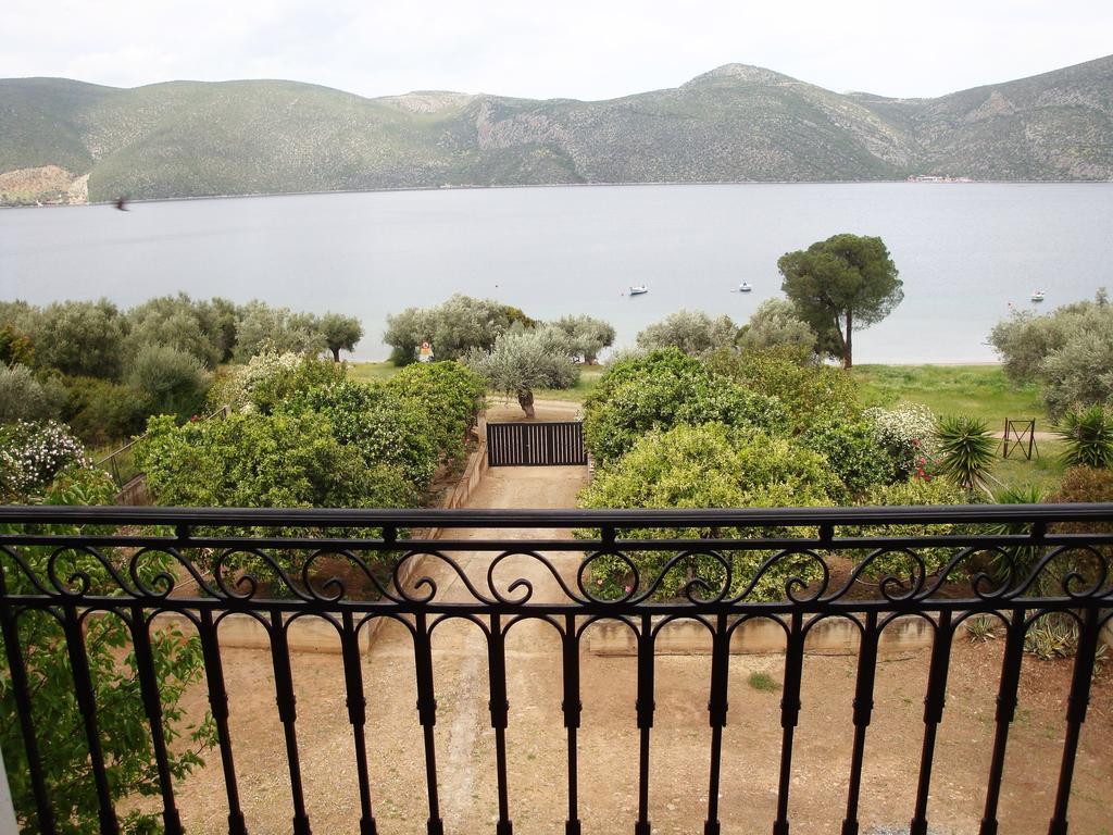 Waterfront Mediterranean Villa Skroponeria エクステリア 写真