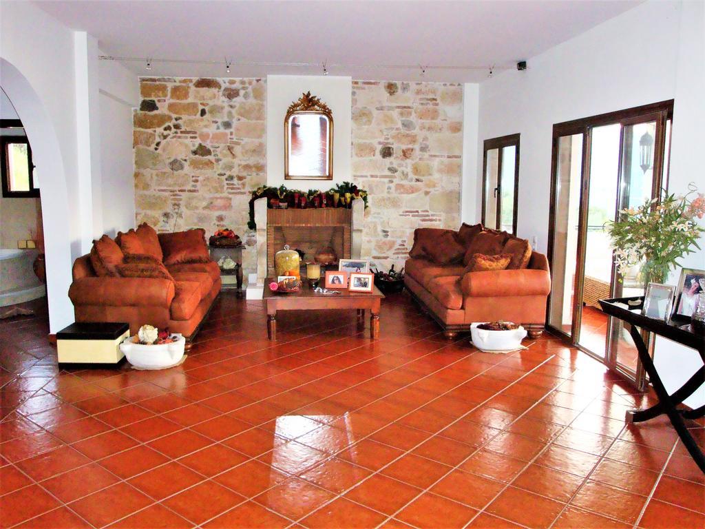 Waterfront Mediterranean Villa Skroponeria エクステリア 写真